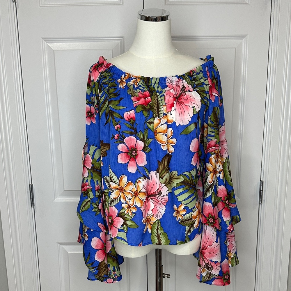 Paradiso Tropical Off-Shoulder Smocked Resortware Bell-sleeve Blouse Size M